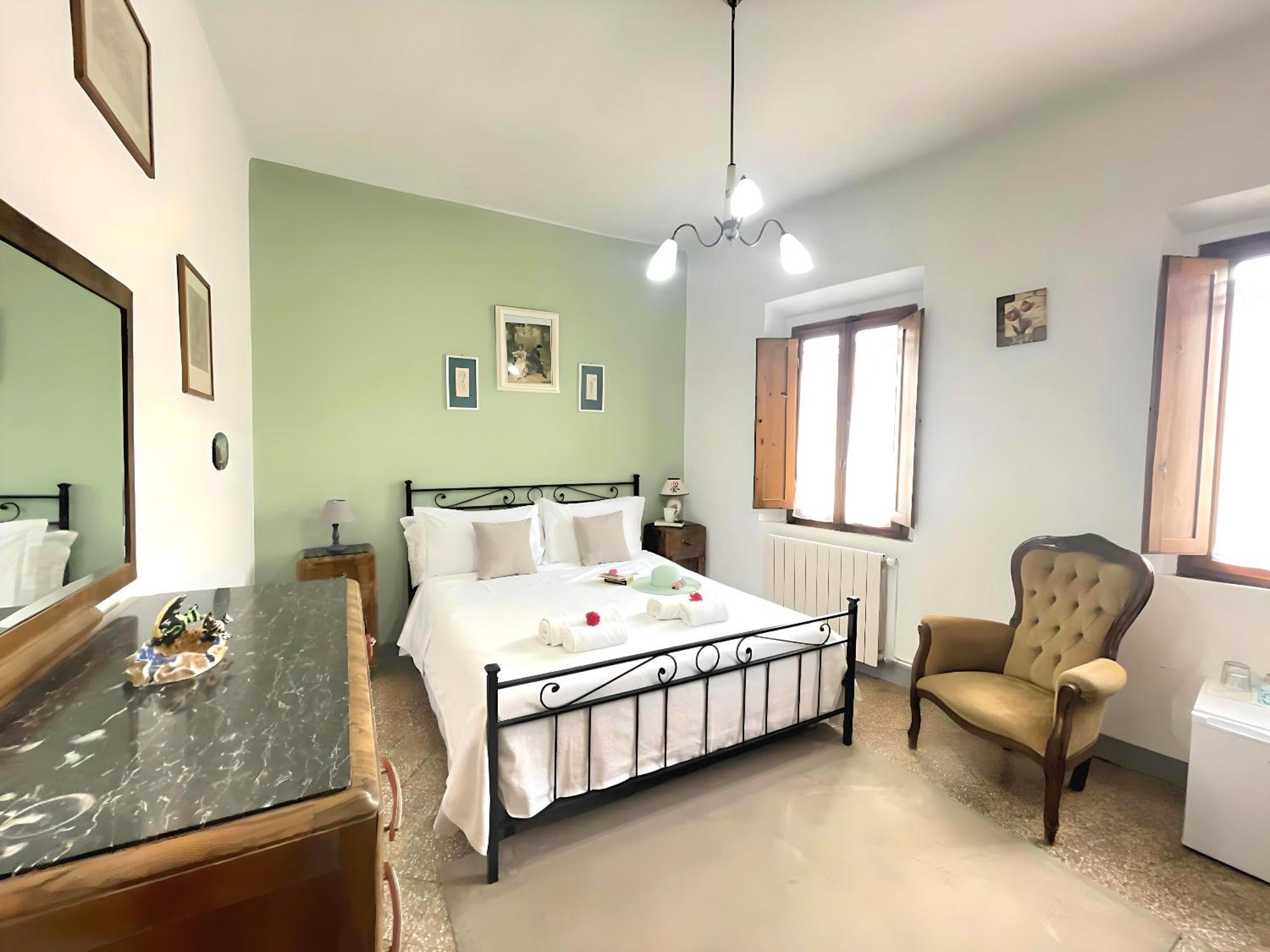 Double Room with Shared Bathroom